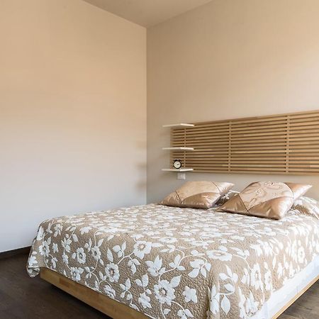 Numero Due Piazza Mazzini - BymyhomeinКомо Екстериор снимка